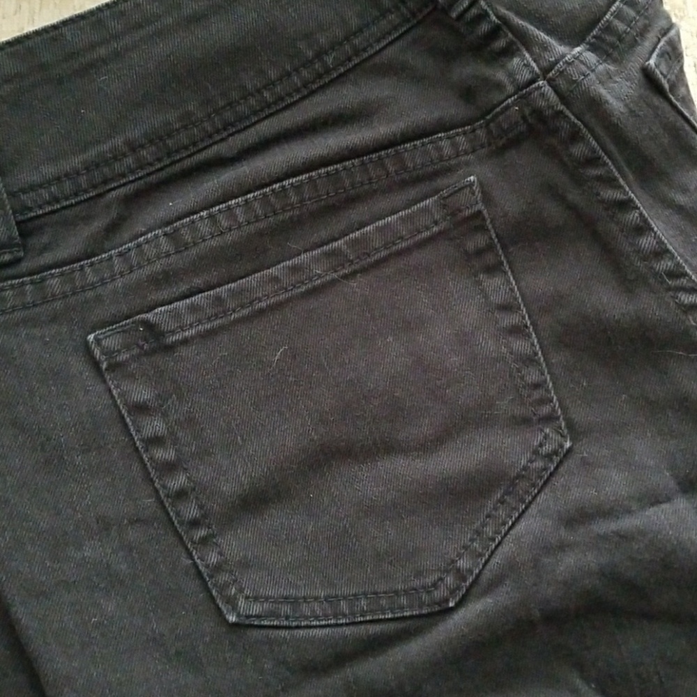 Jeans - Picture 3 of 3